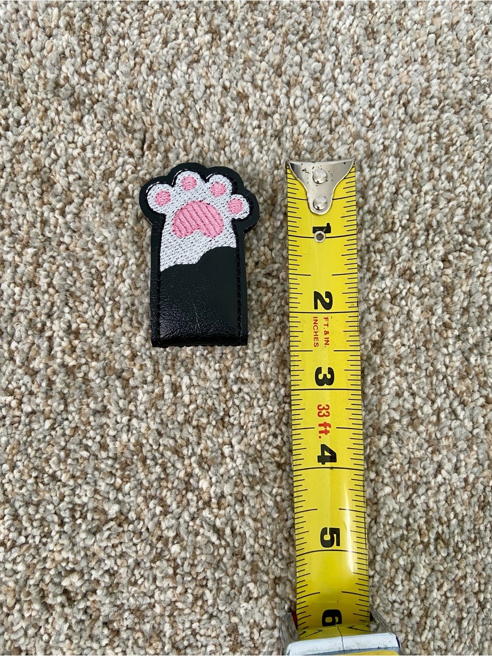 NWOT Embroidered Cat Paw Bookmark: Magnetic Vinyl Clip Reading Accessories - Picture 11 of 12